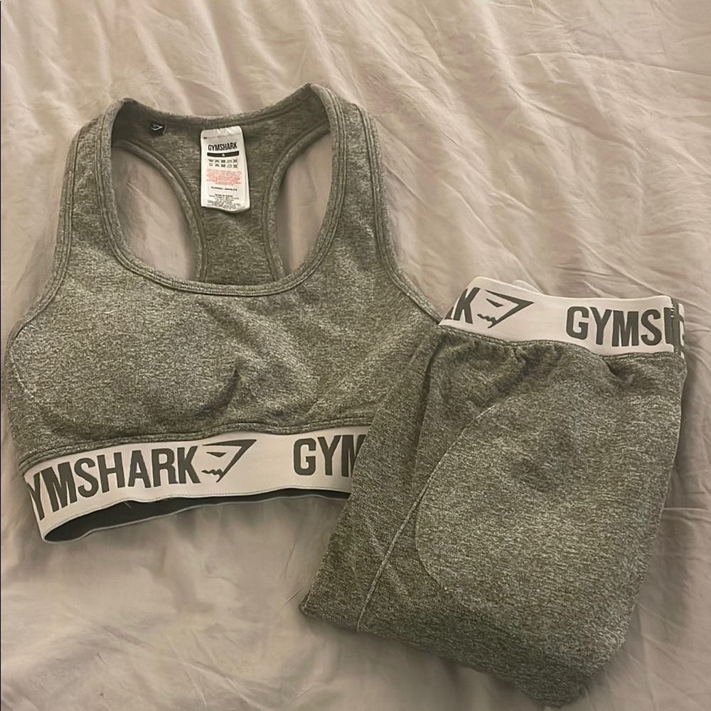 Gymshark Gray/Green Sports Bra and Leggings Set